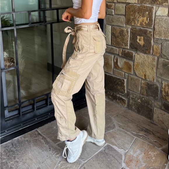 Abercrombie & Fitch Reissued 2000s Utility Cargo Pants 27L - Khaki - Picture 3 of 5